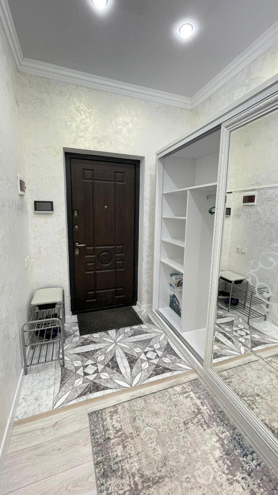 # 51 светлая в жк лагуна Apartment Atyrau